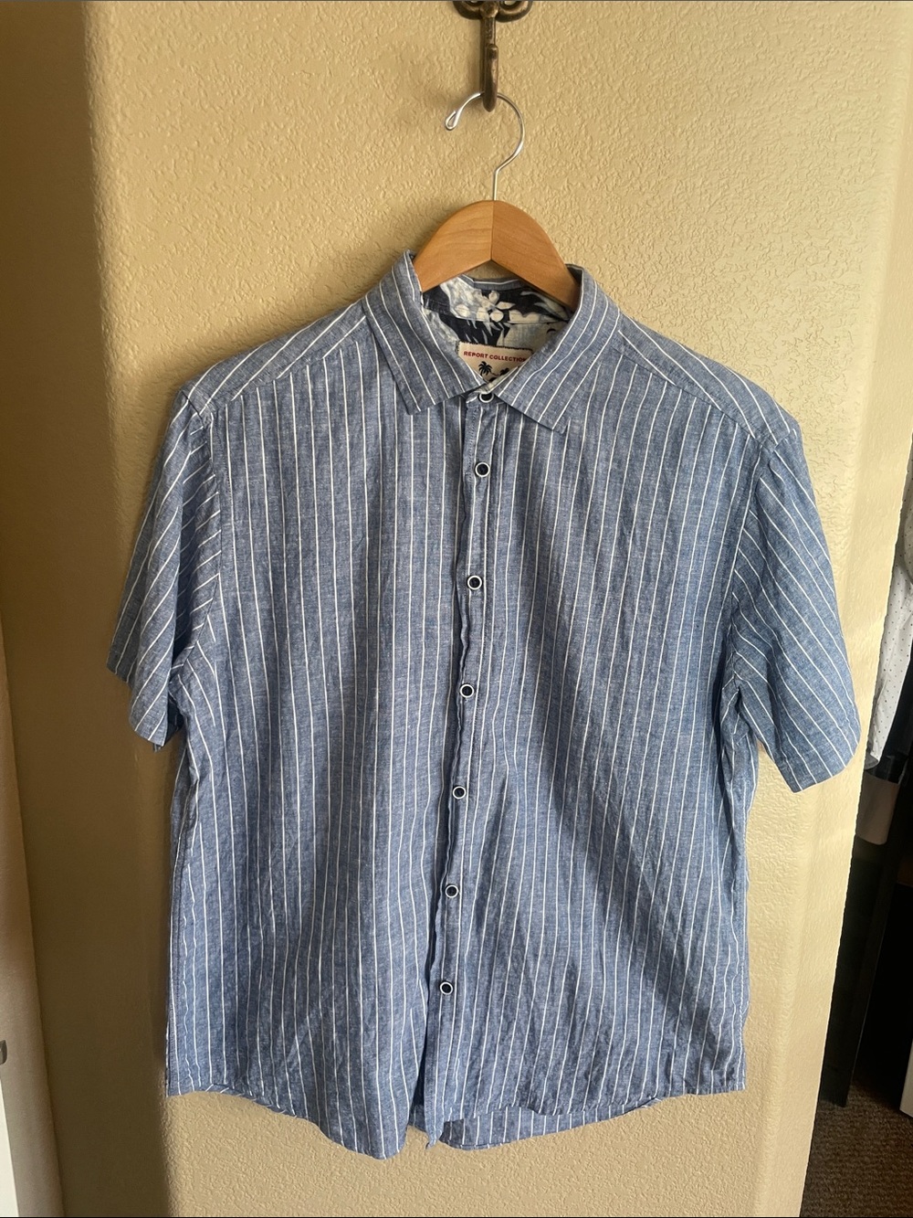 Report Collection Striped Blue Short-Sleeve Button-Up Shirt Size L